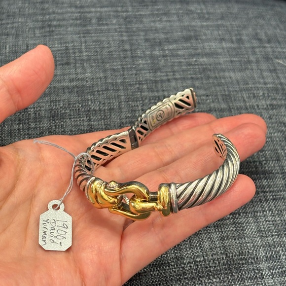 David Yurman Large 18K + Sterling Lock Cuff - Picture 13 of 14